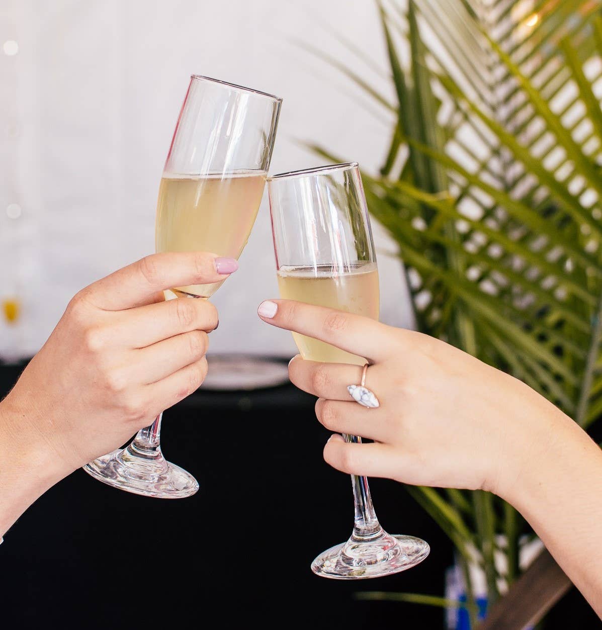 Bubbly Not Boozy - Blanc - Canadian