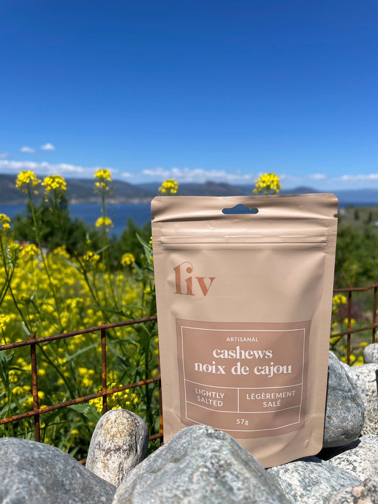 Lightly Salted Cashews (57g)