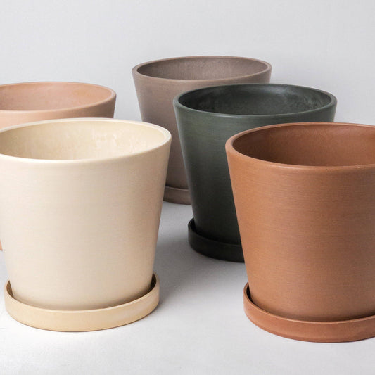 7" Tapered Signature Planter Pot & Saucer Set